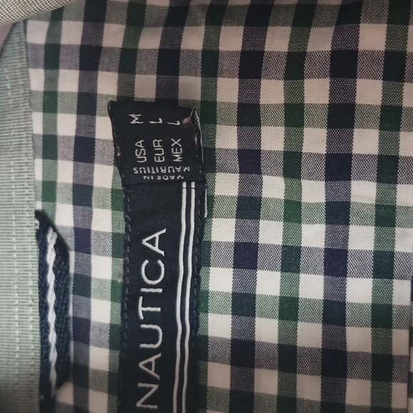 MEN'S long sleeve Nautica collared button-down shirt size medium - Picture 5 of 6